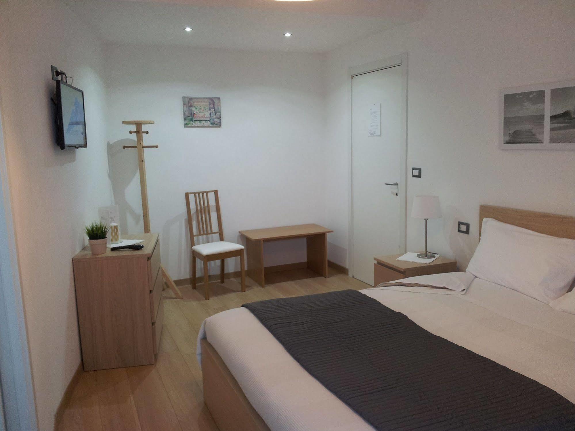 Atticoromantica Bed & Breakfast 2*